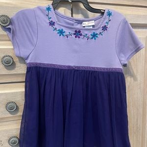 B.t kids girls size 5/6 color light purple and dark purple